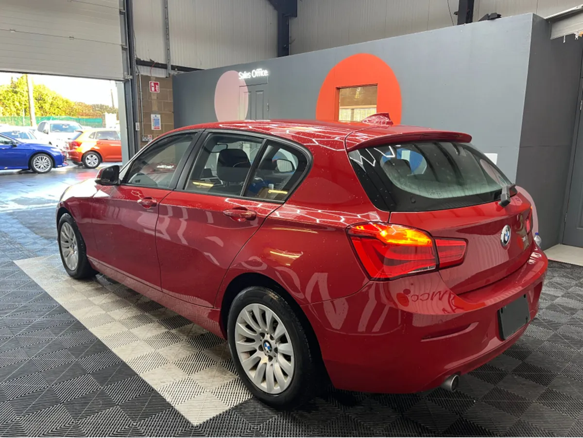 BMW 1-Series 2016 BMW 118i 1.5 AUTOMATIC / REVERSE - Image 4