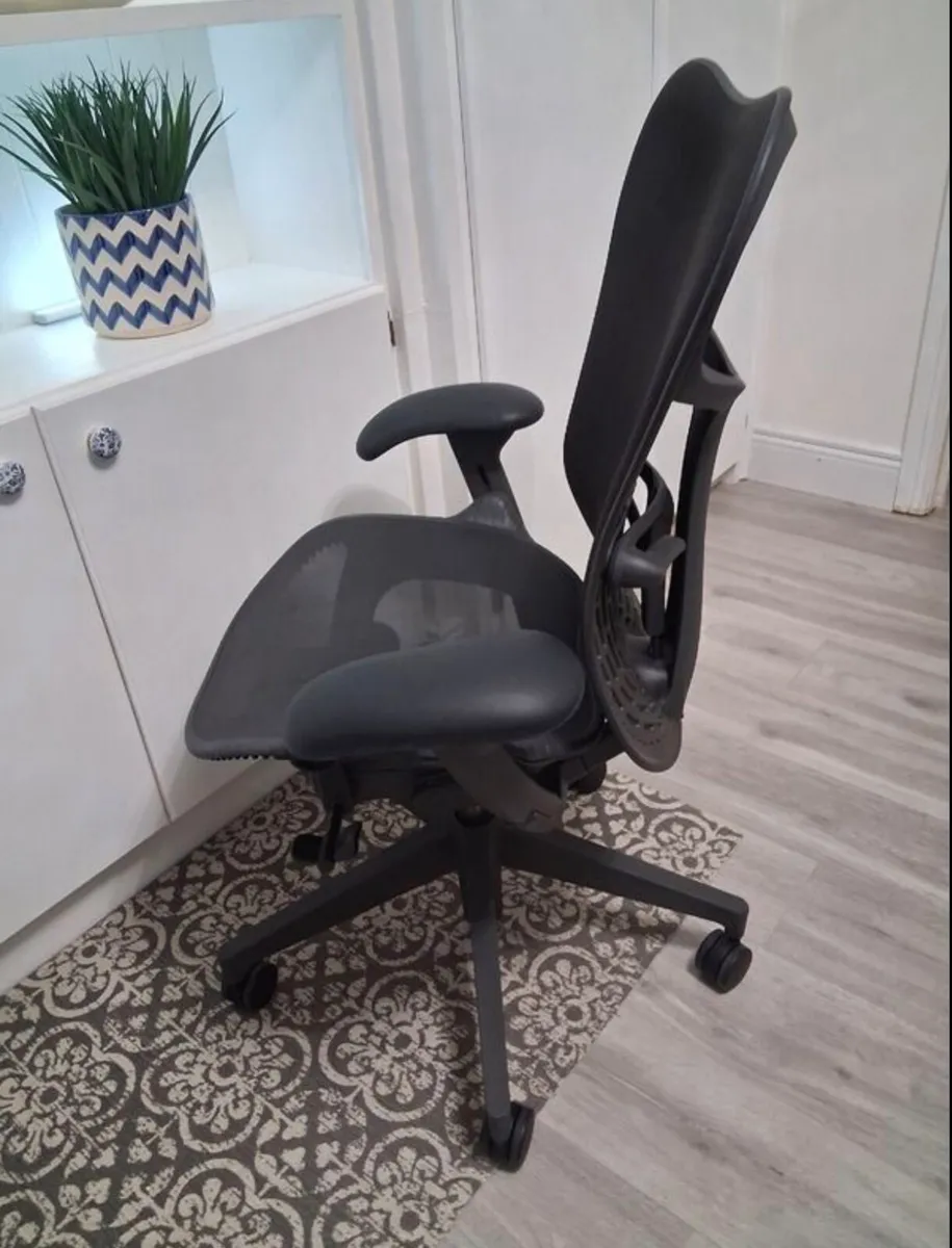 Herman Miller Mirra 2 - Image 4
