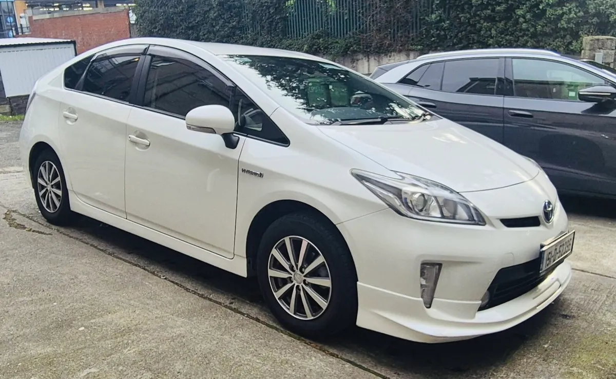 Toyota Prius - Image 3