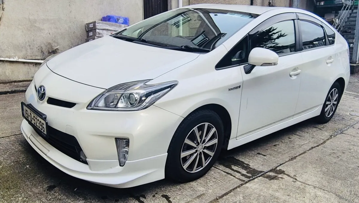 Toyota Prius - Image 4