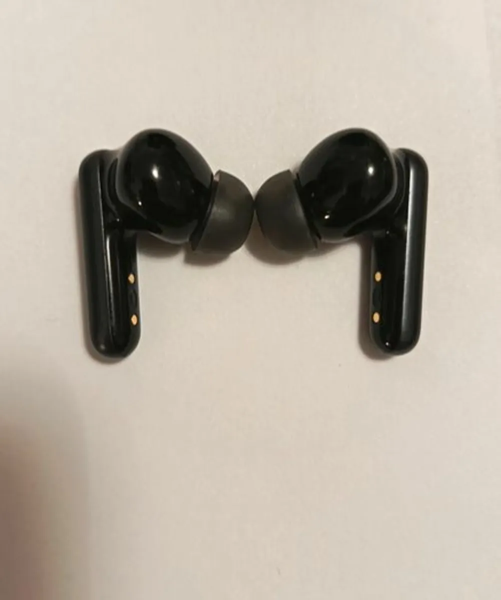 Anker Soundcore P40i Earbuds Headphones - Image 4