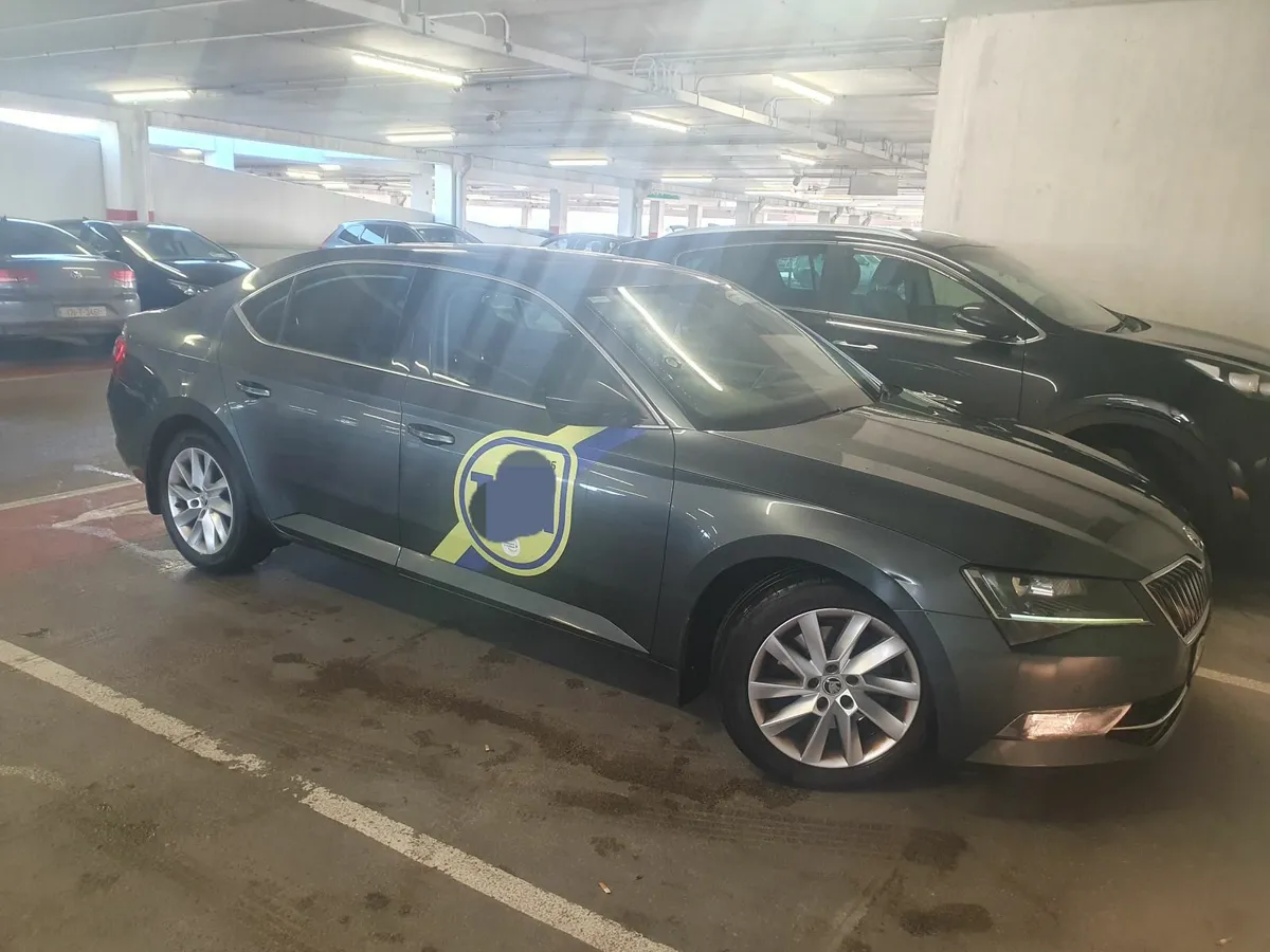 Skoda Superb 2017 - Image 2