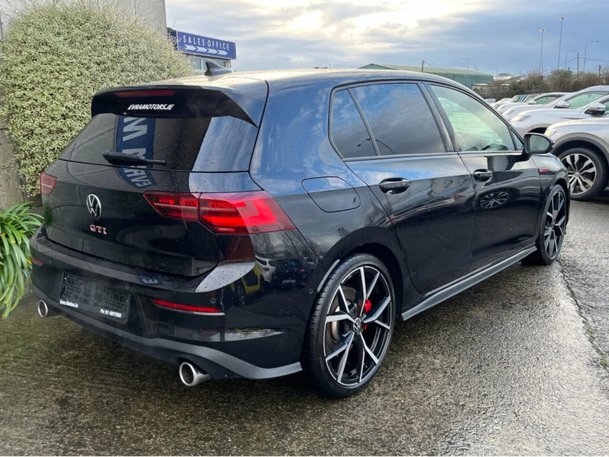 Volkswagen Golf GTI AUTOMATIC 2.0 PETROL //LOW MIL - Image 4