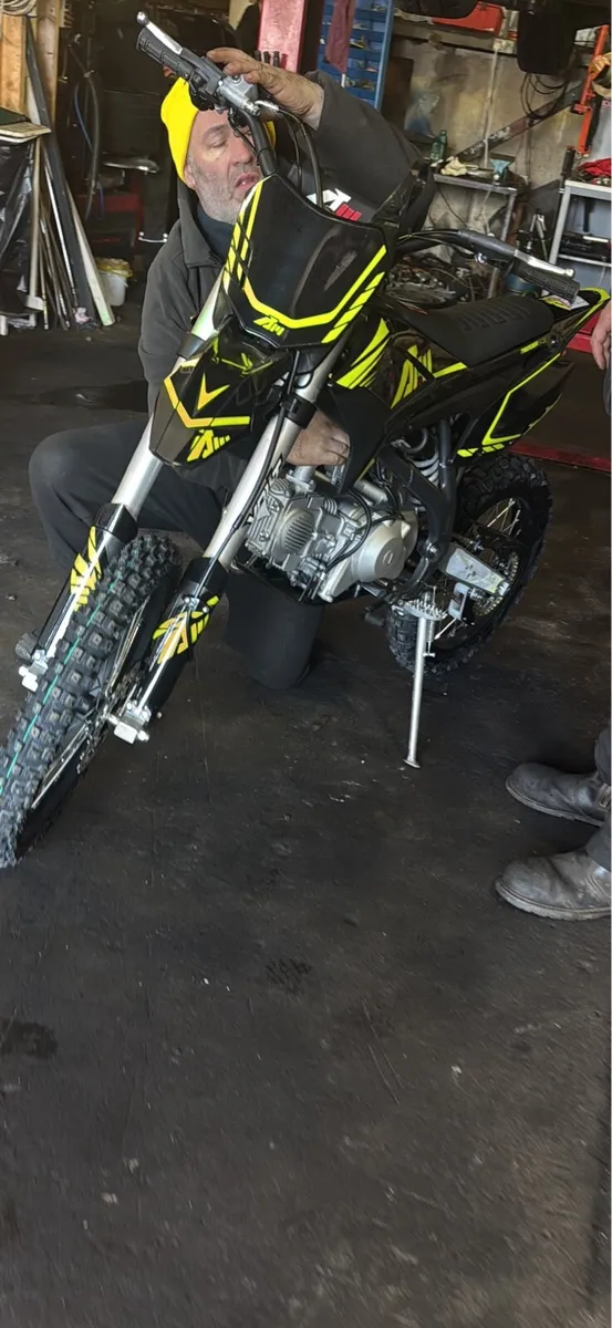 Motorbike off road scrambler - Image 3