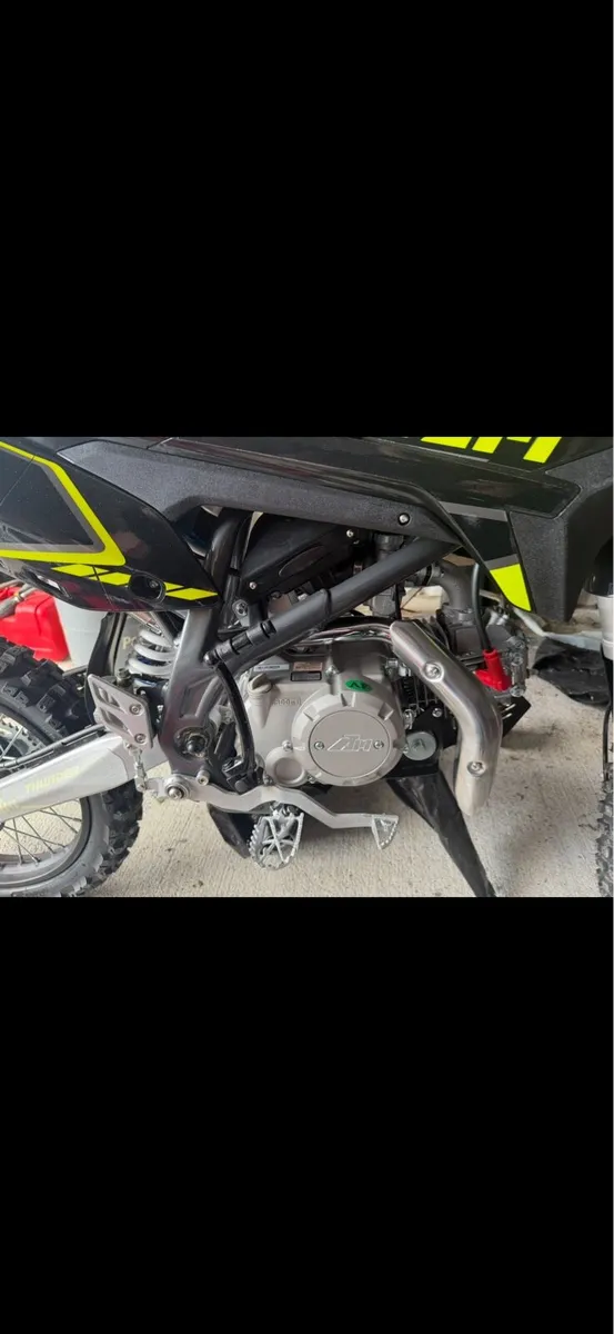 Motorbike off road scrambler - Image 4