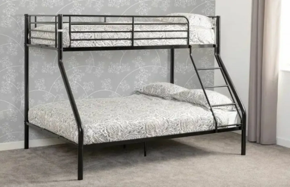 Tandi Triple Sleeper Bunk Beds, free delivery 🚚 - Image 2