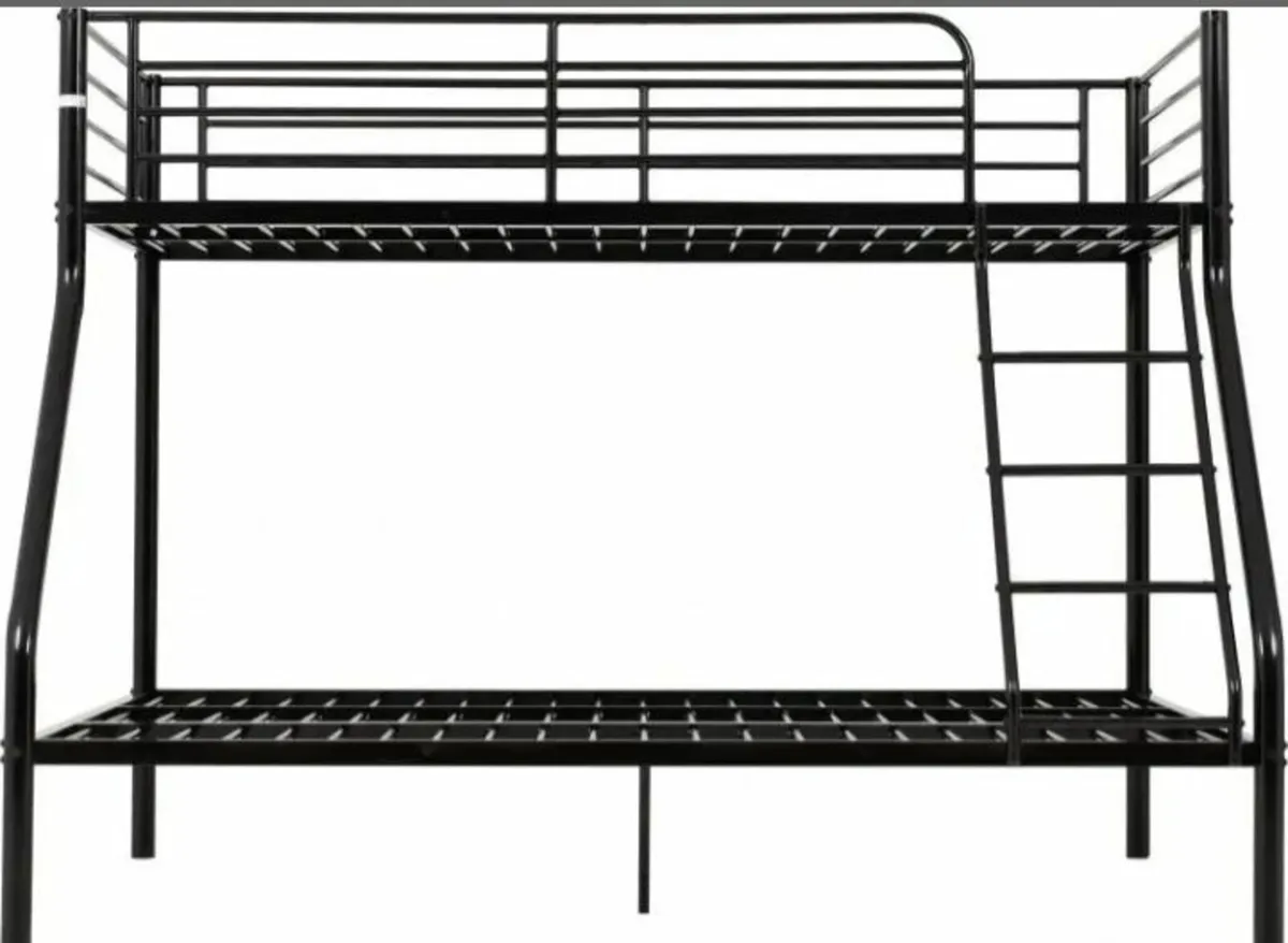 Tandi Triple Sleeper Bunk Beds, free delivery 🚚 - Image 4