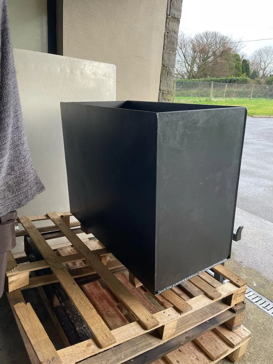 Rear weight box - Image 2