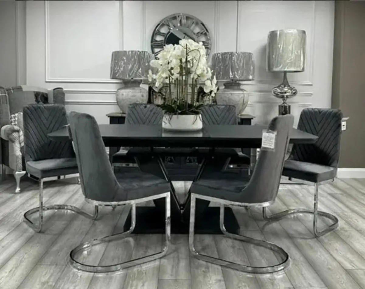 Havana Extending Dining Set, free delivery 🚚