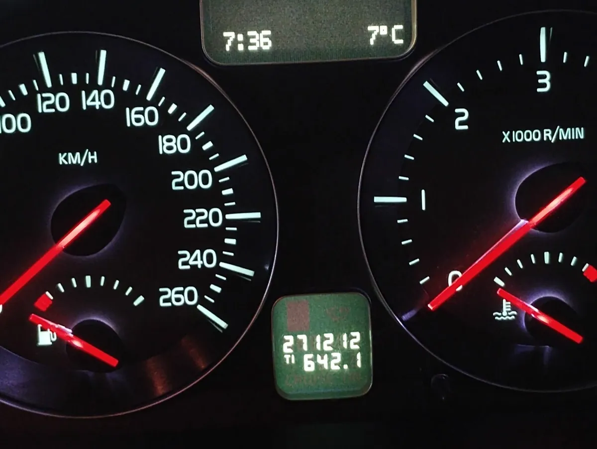 Volvo V50 2011 - Image 4