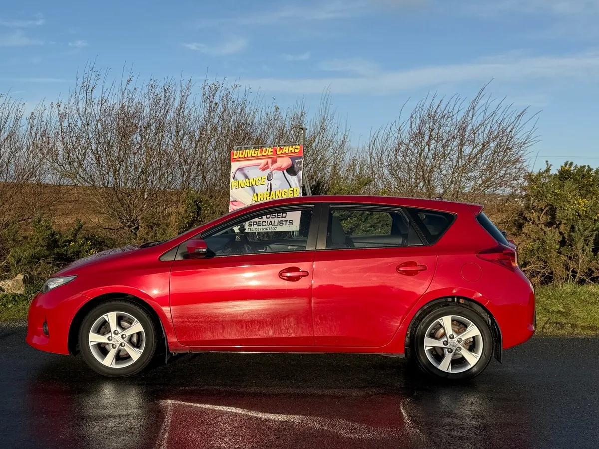 2014 Toyota Auris 1.33 vvti - Image 2