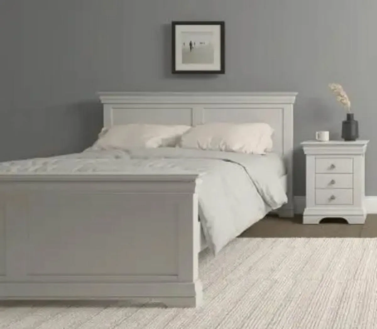 Bordeaux 5′ Bed High Foot End / Ivory, free 🚚 - Image 1