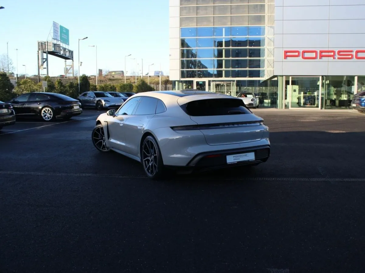 Porsche Taycan Taycan Sport Turismo - Image 2