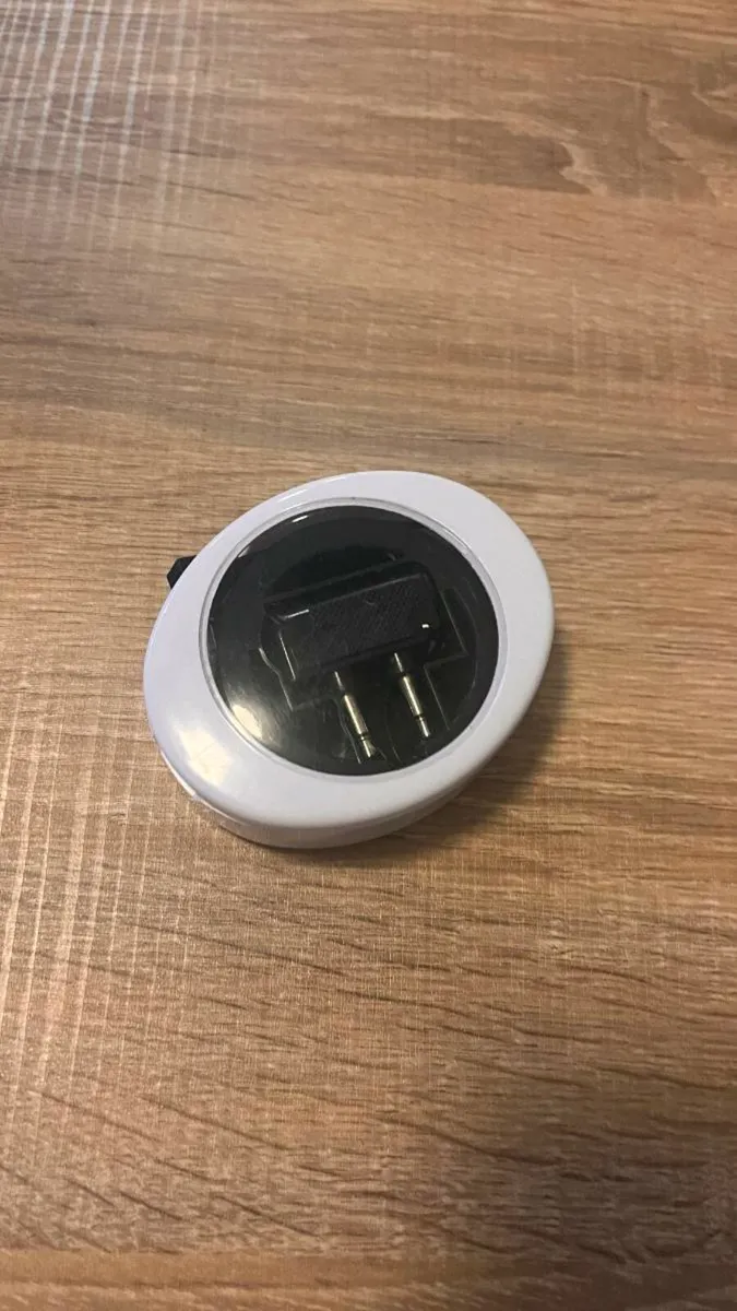 1980s Monarch Airlines Earphones Headset - Image 1