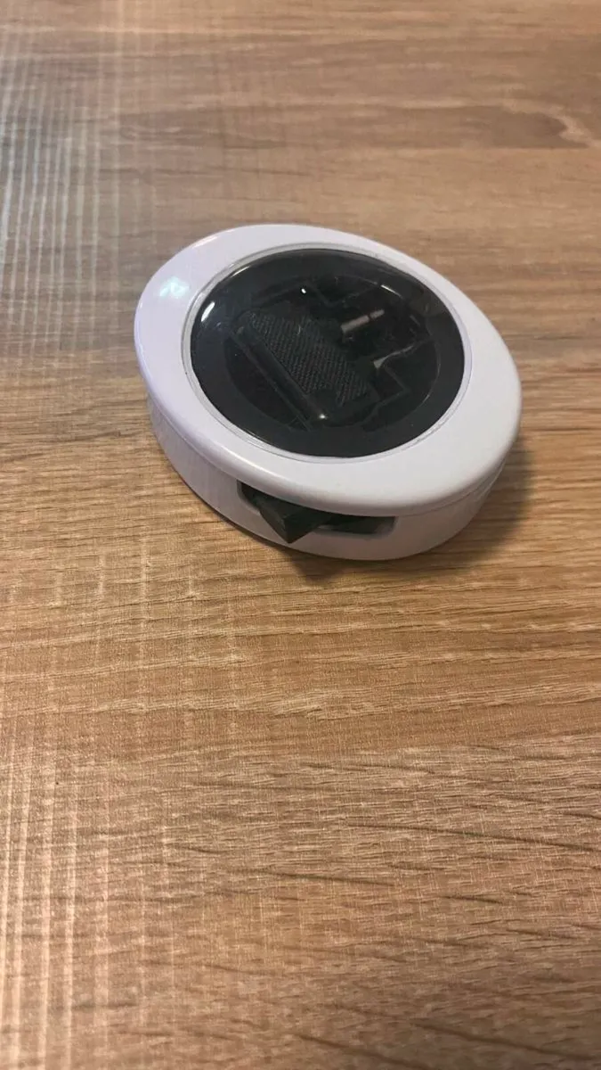 1980s Monarch Airlines Earphones Headset - Image 2