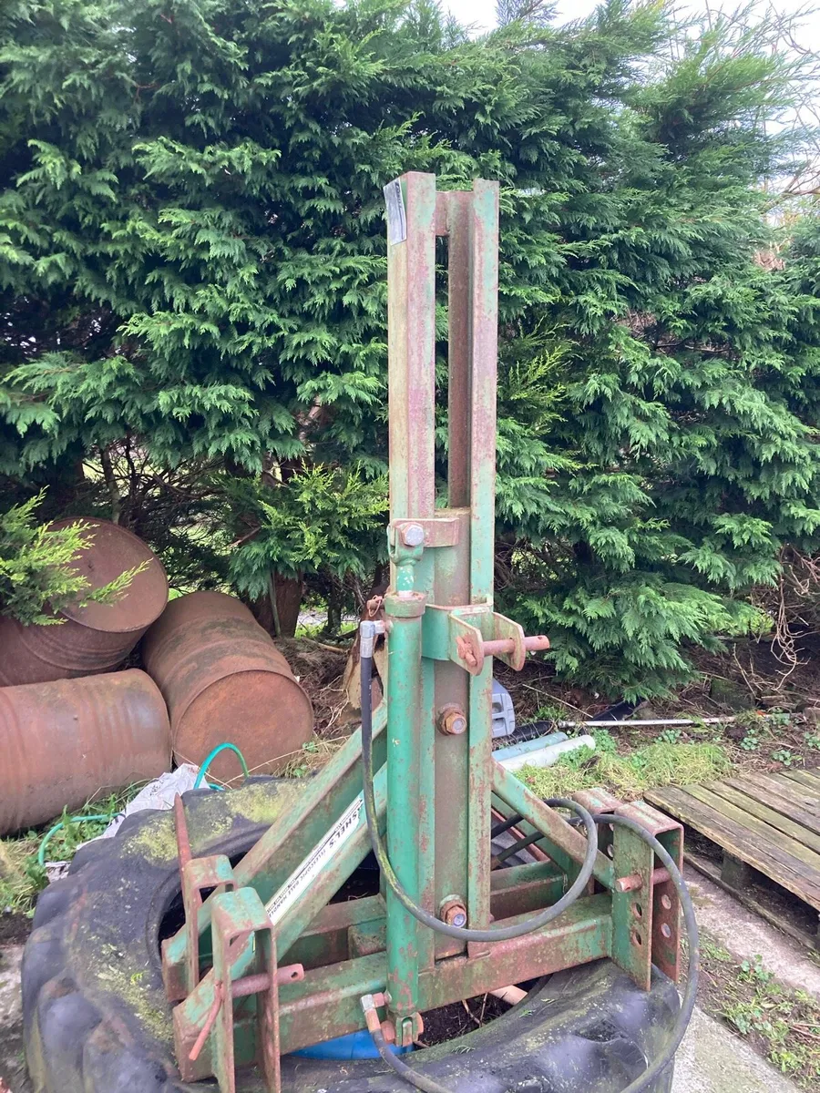 Cashel Elevator bale lifter - Image 1