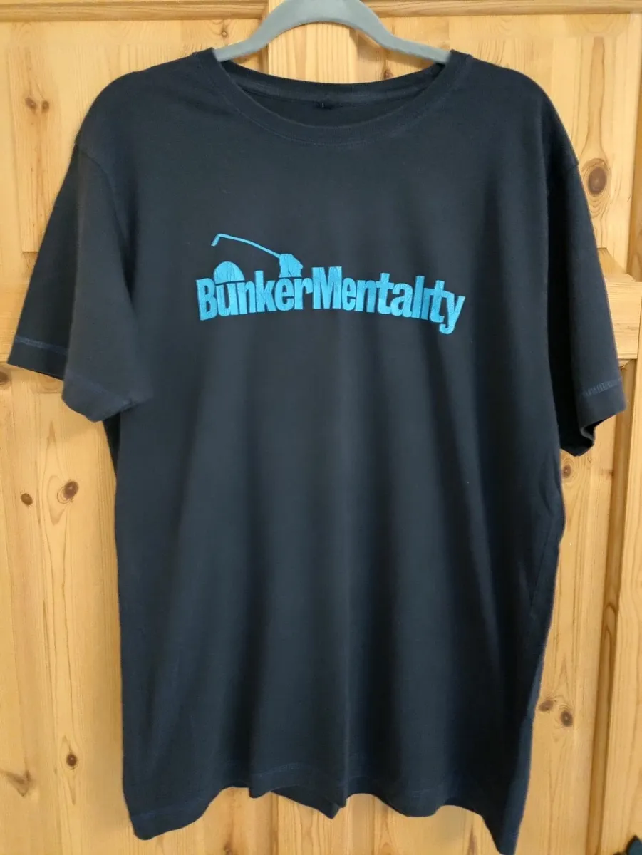 Bunker Mentality Golf T-Shirt L - Image 1