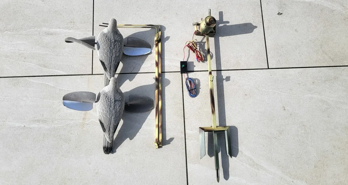 Pigeon Shooting Motion Decoy Set, Flappers +Extras - Image 3