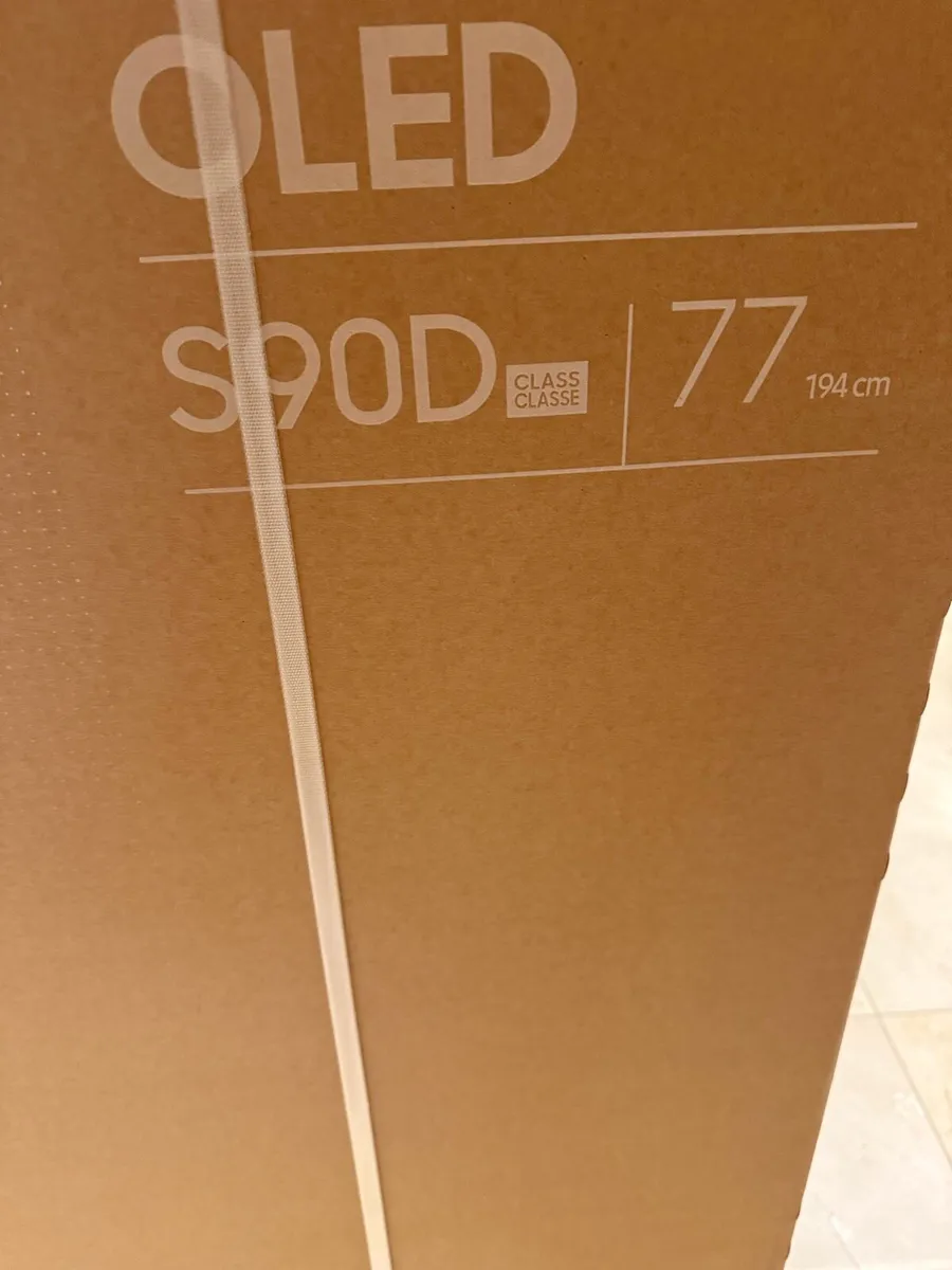 Samsung 77” 2024 - Image 2