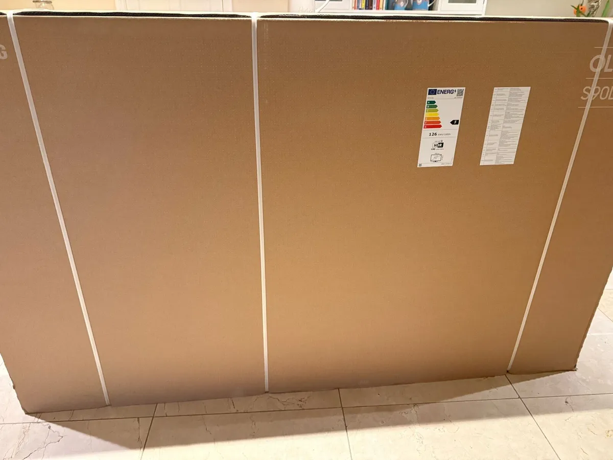 Samsung 77” 2024 - Image 3