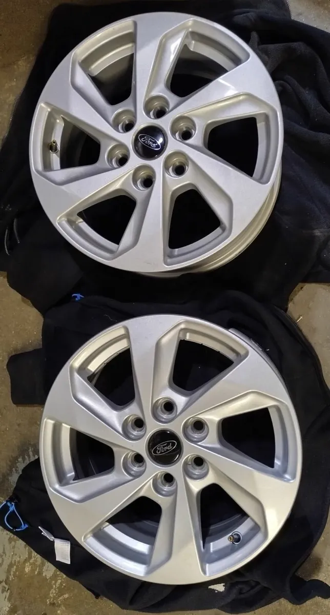 Ford Transit Custom Limited (New 25)16" Alloys - Image 2