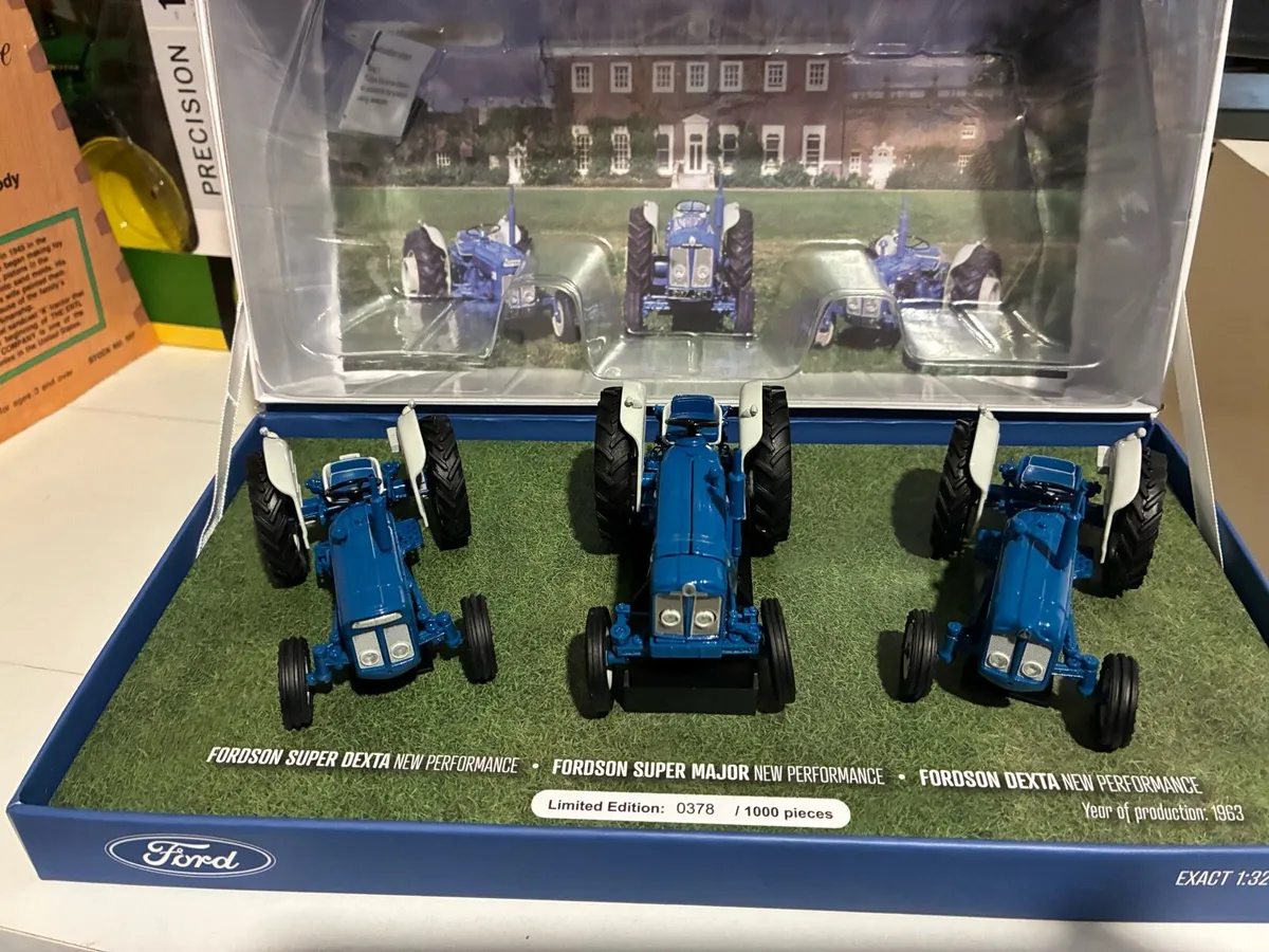 1:32 fordson set - Image 1
