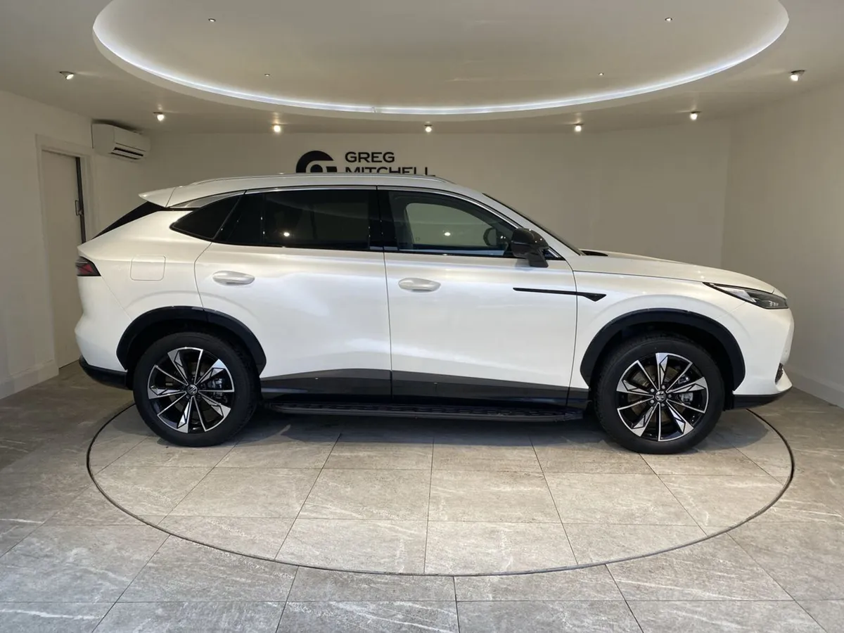 MG HS 2025 - Image 4