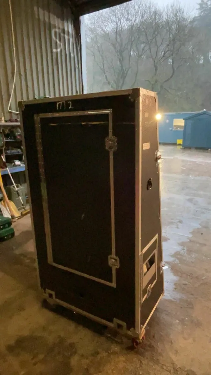 Selfie mirror flight case tv pc printer complete - Image 3