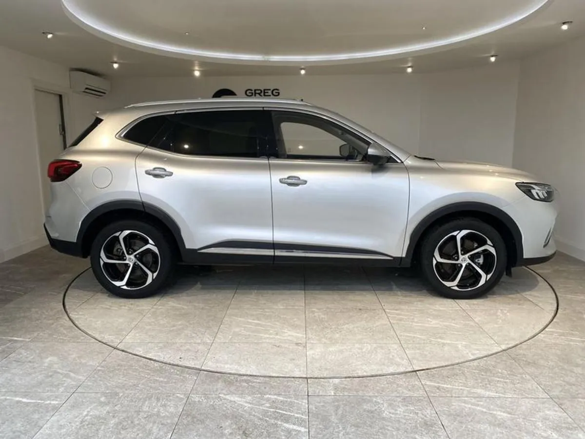MG HS 1.5 T-gdi Phev Trophy 5dr Auto - Image 4