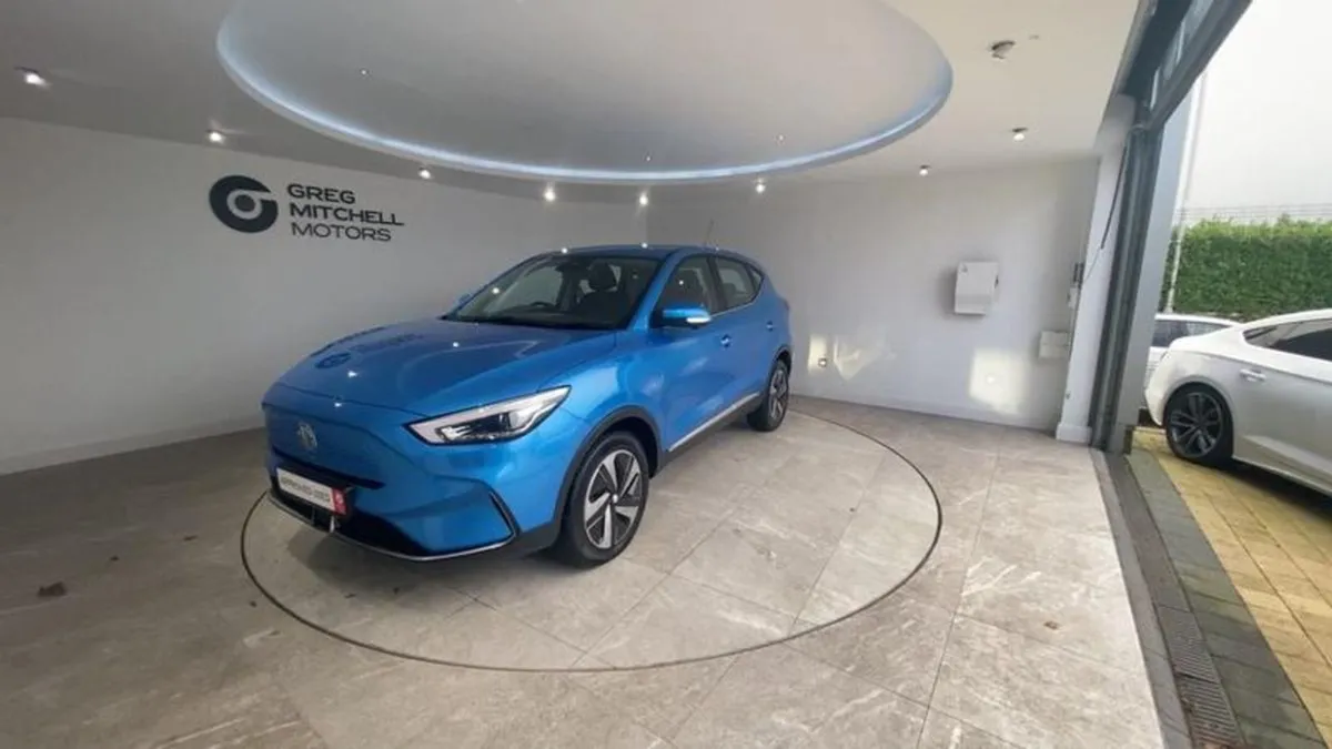 MG ZS 115kW SE EV Long Range 73kwh 5dr Auto - Image 3