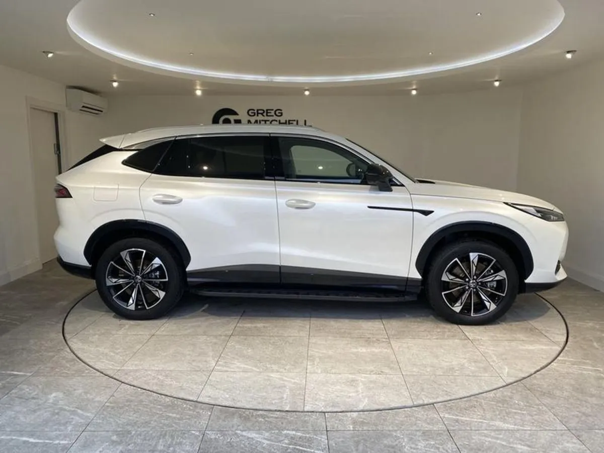 MG HS 1.5 T-gdi Phev Trophy 5dr Auto - Image 4