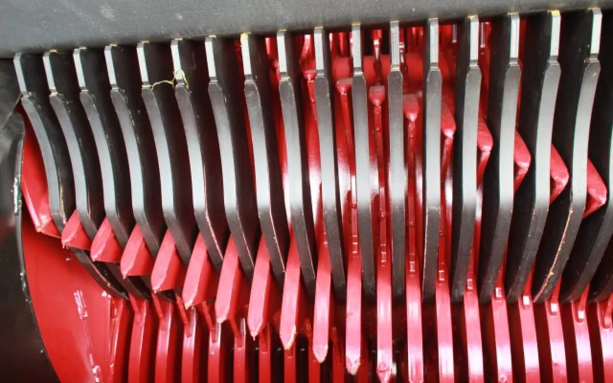 Strautmann Magnon 8 370and 410 forage wagons - Image 3