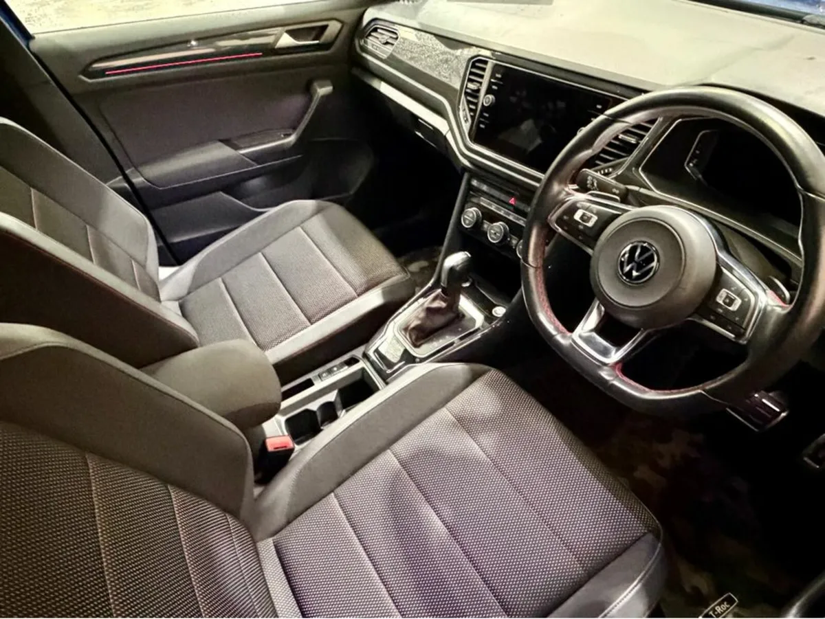 Volkswagen T-Roc 2.0 TDI SPORT - Image 4