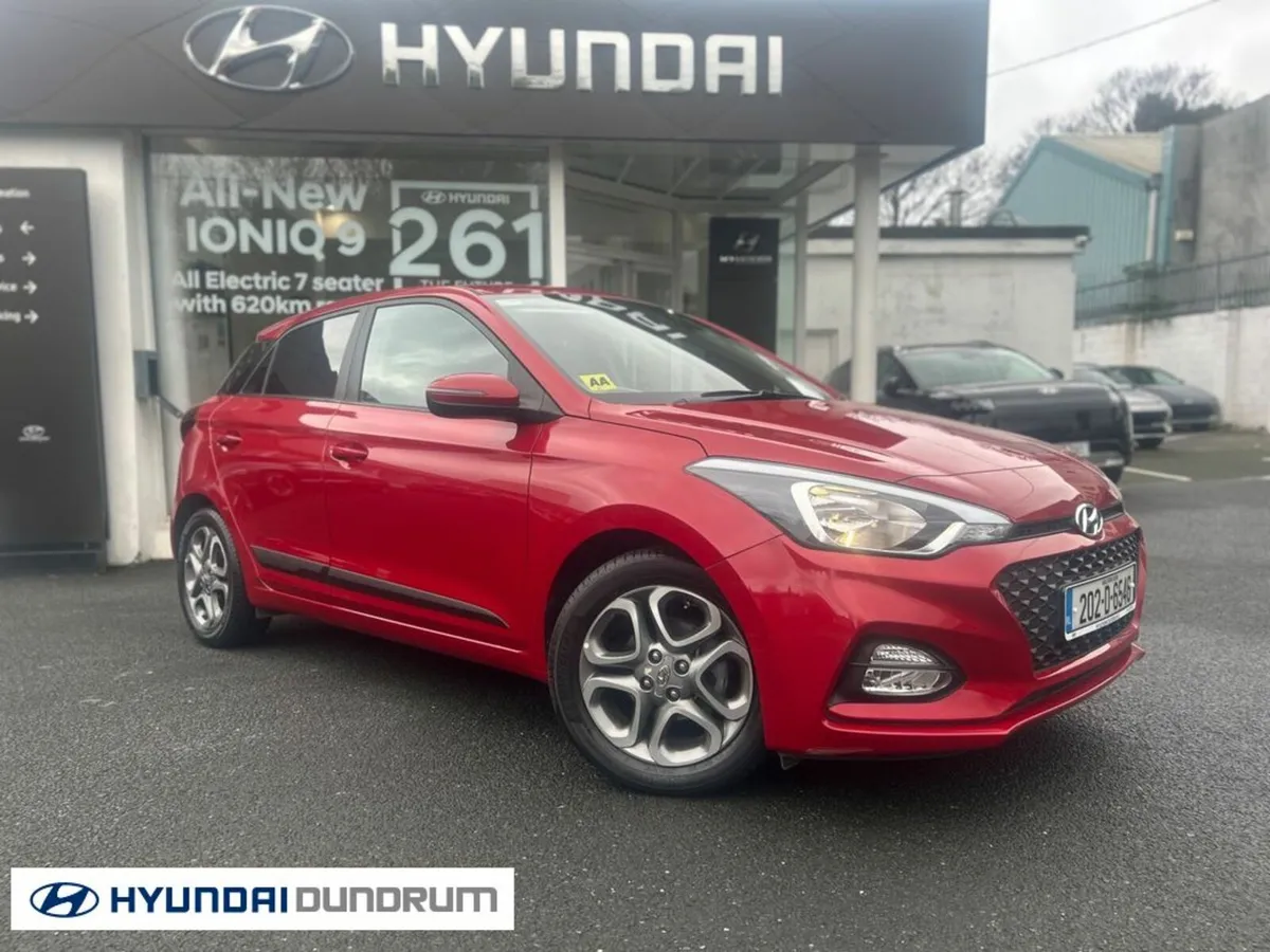 Hyundai i20 Active Deluxe Plus 5DR - Image 1