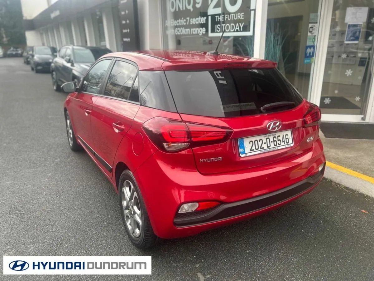 Hyundai i20 Active Deluxe Plus 5DR - Image 4