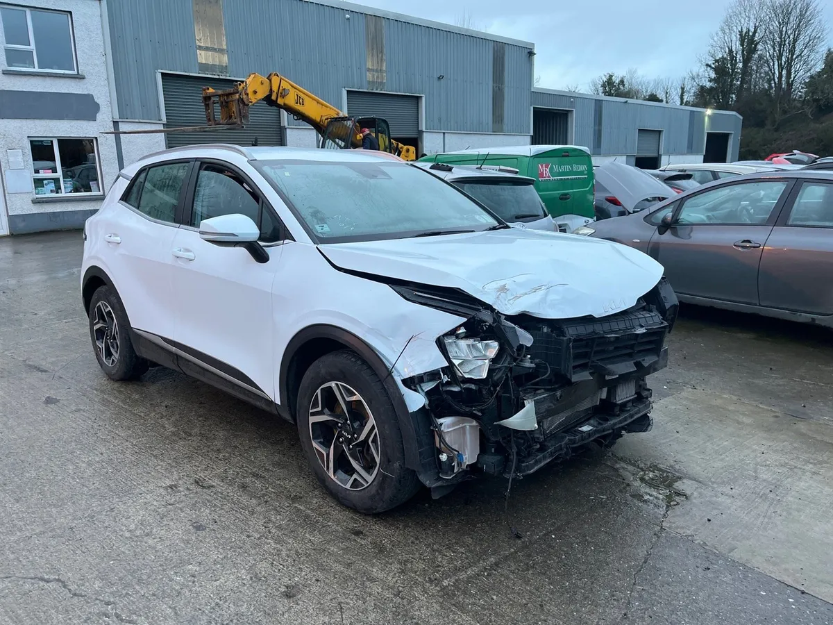 222 Kia sportage damaged repairable - Image 1