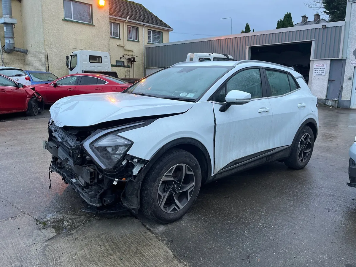 222 Kia sportage damaged repairable - Image 3