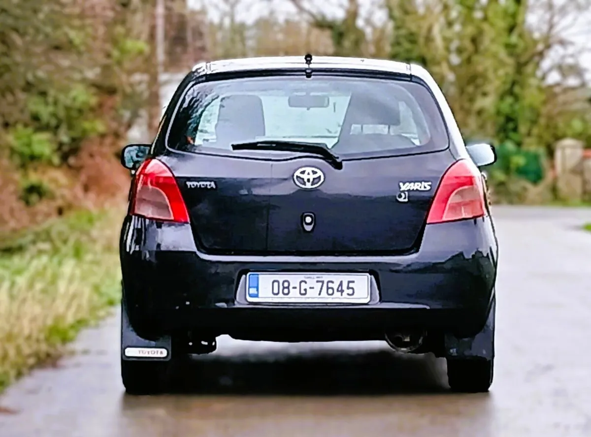 Toyota Yaris 2008 - Image 2