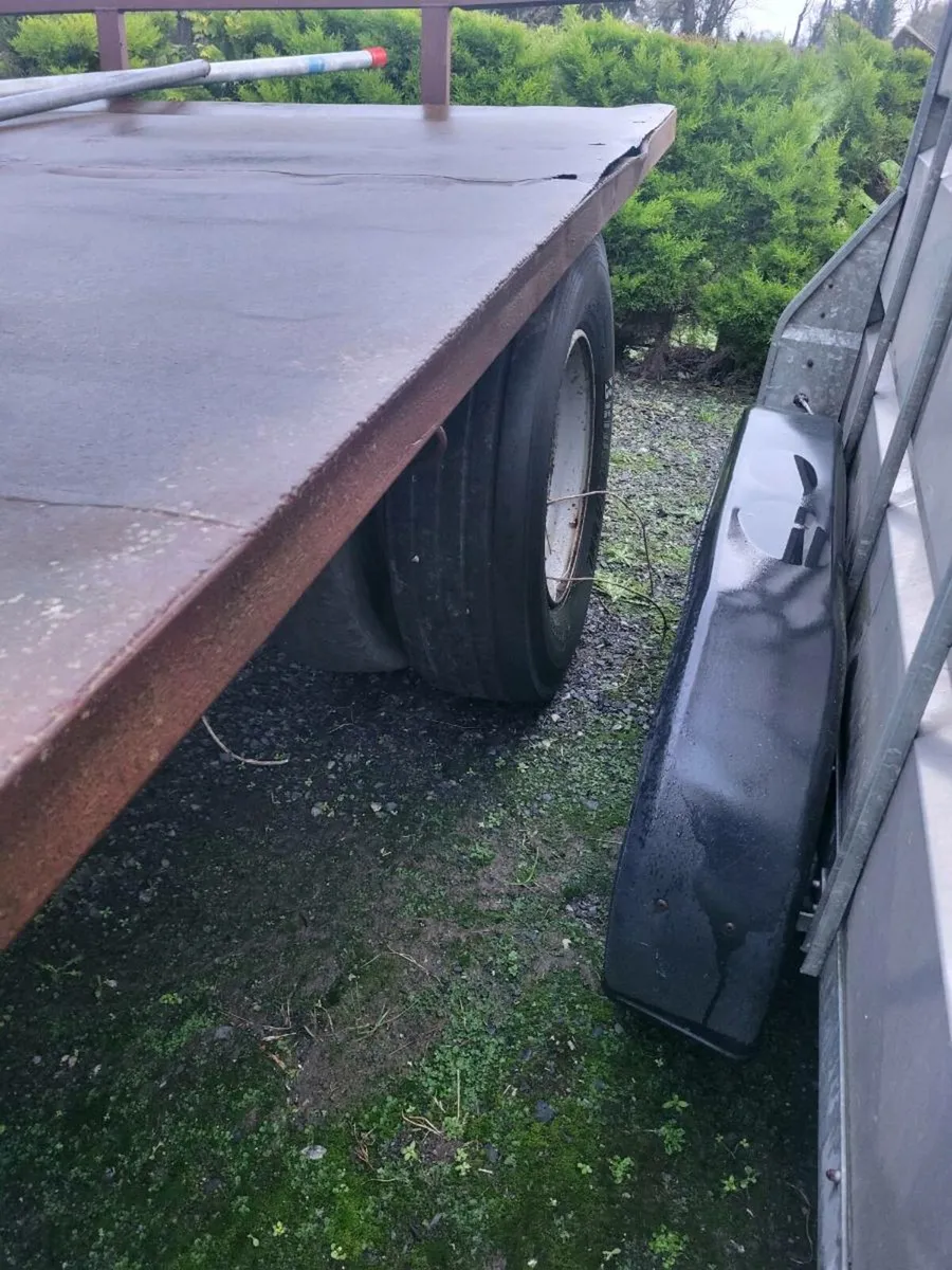 Bale trailer - Image 2