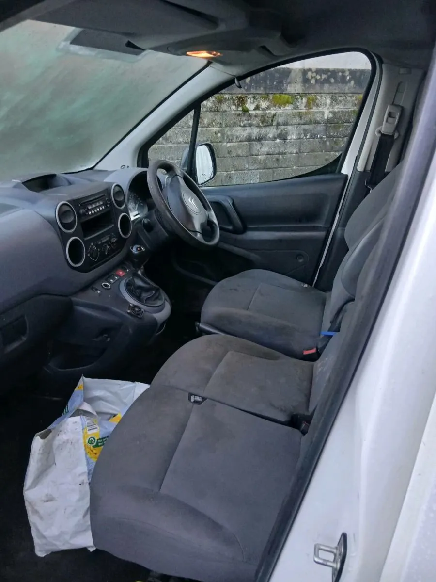 151 citreon berlingo  €2650 - Image 4