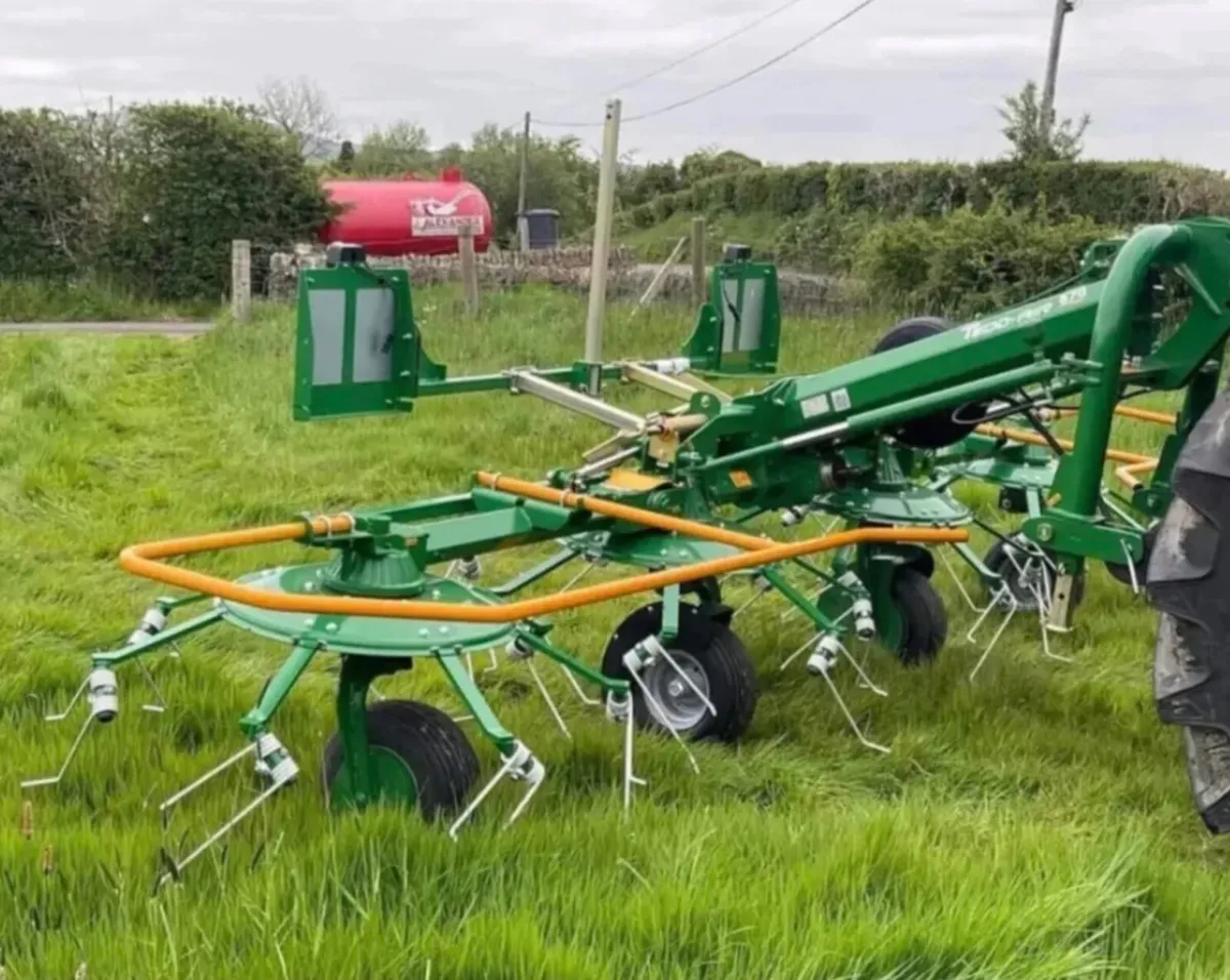 MALONE TEDD-AIR 570 4 ROTOR TEDDER NEW - Image 4