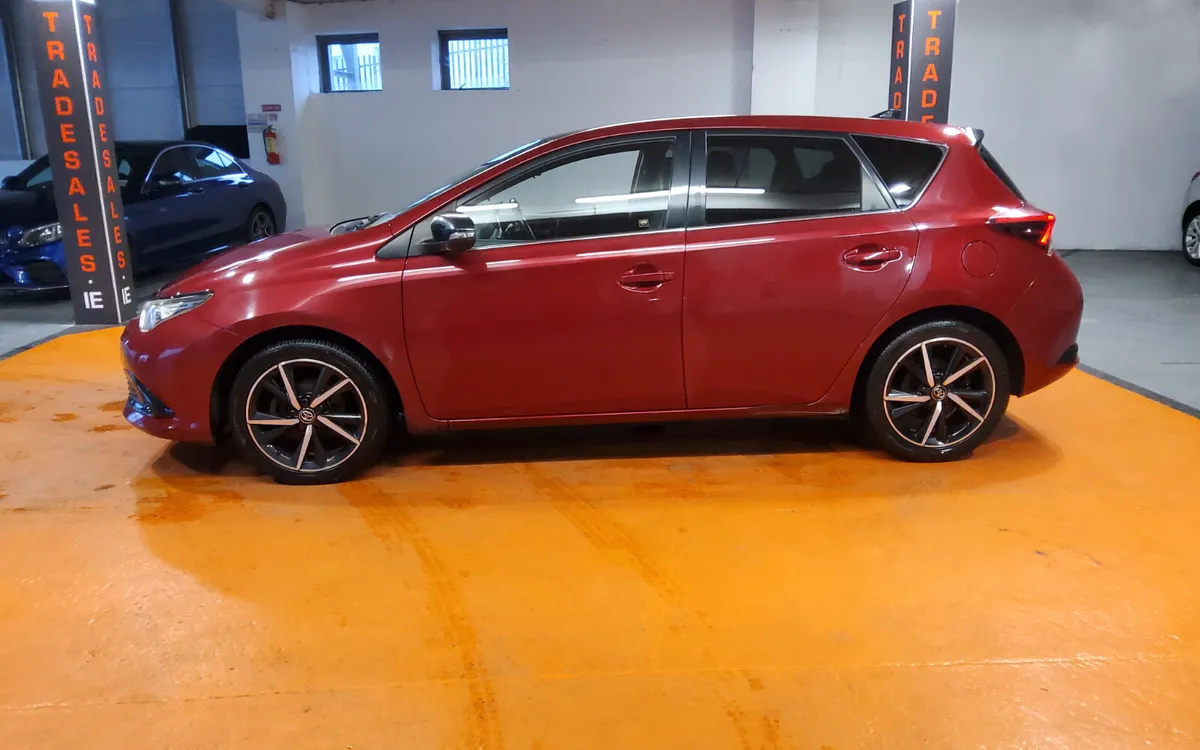 Toyota Auris 2018 - Image 4