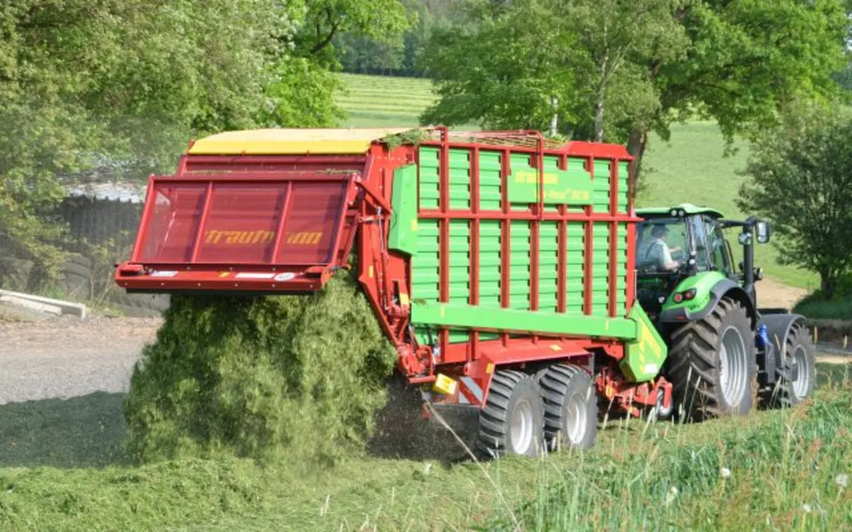 Strautmann SUPERVITESSE 3102 Forage wagon - Image 1