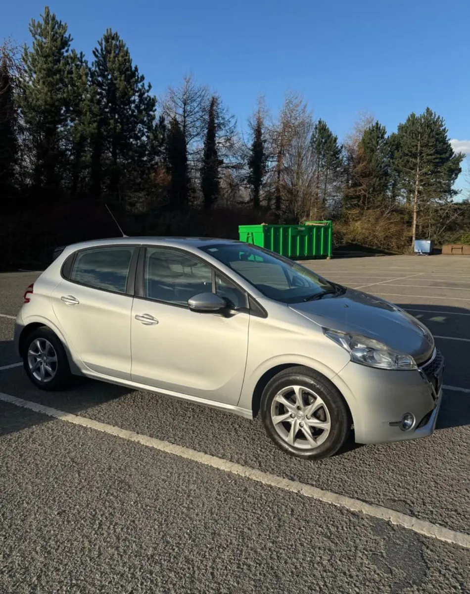 Automatic Peugeot 208 2014 new nct - Image 2