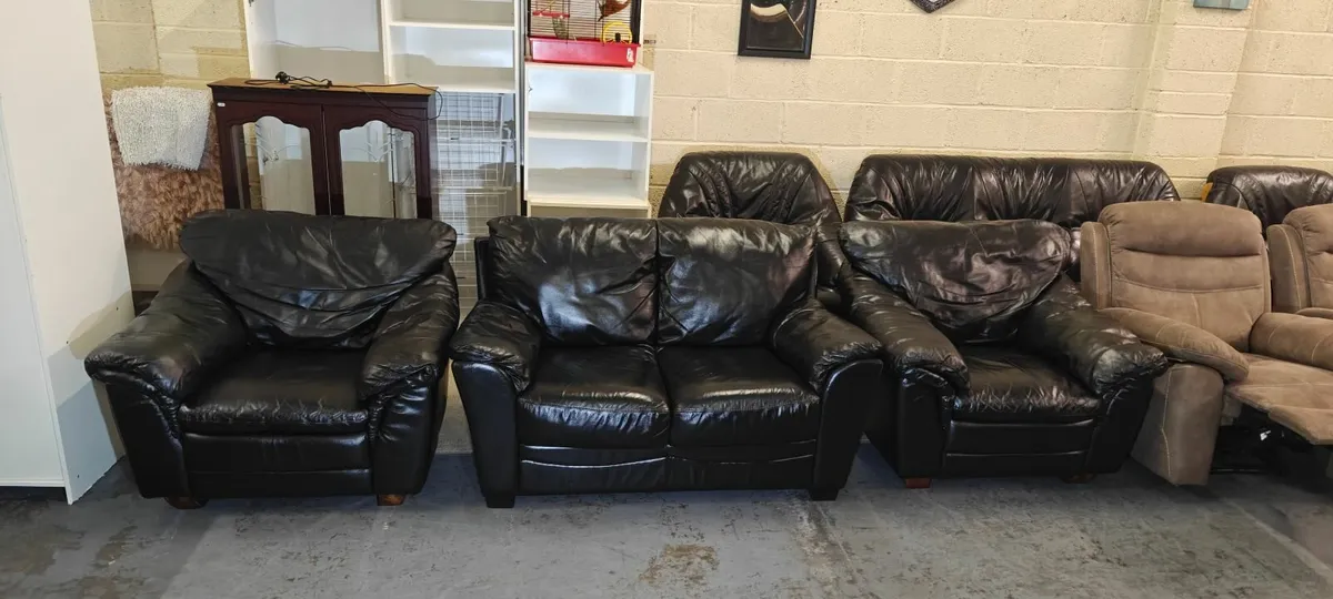 Black Leather 2+1+1 - Image 3