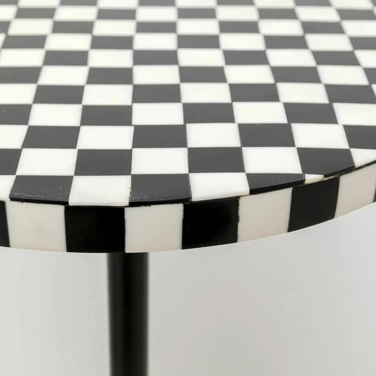 Design Side Table Domero Chess Black/White - Image 4