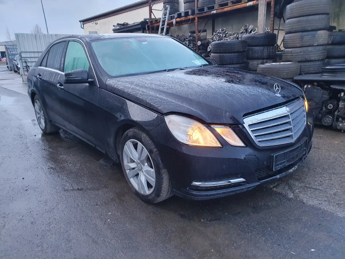 13 MB E-CLASS  2.2 CDI AUTO (651925) FOR BREAKING - Image 1
