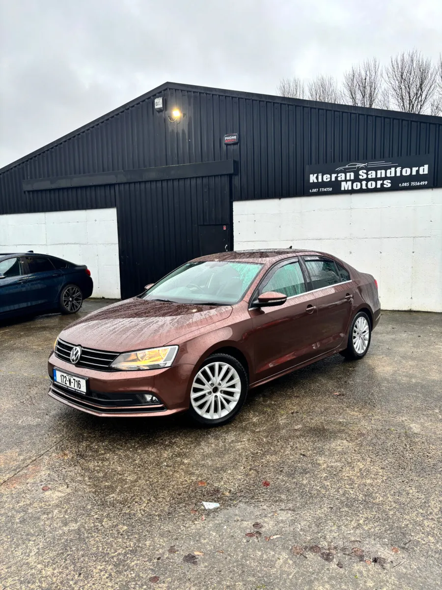 Volkswagen Jetta 2017 - Image 2
