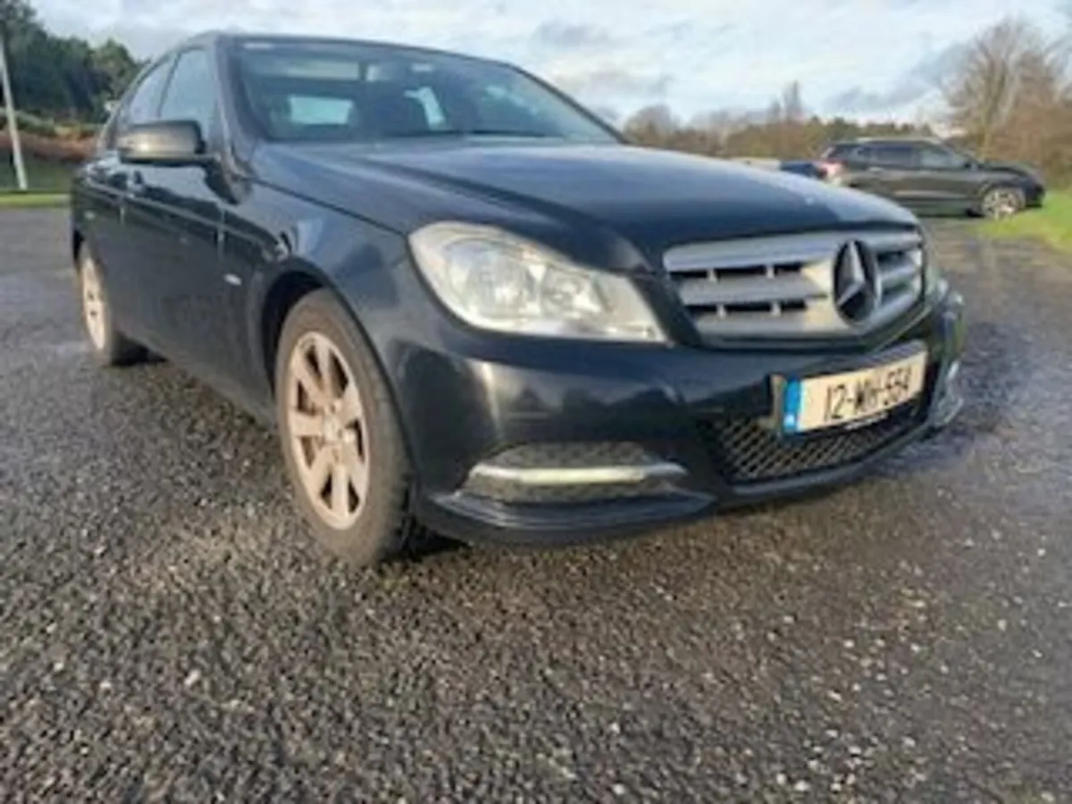 Mercedes-Benz C-Class 2012 - Image 3