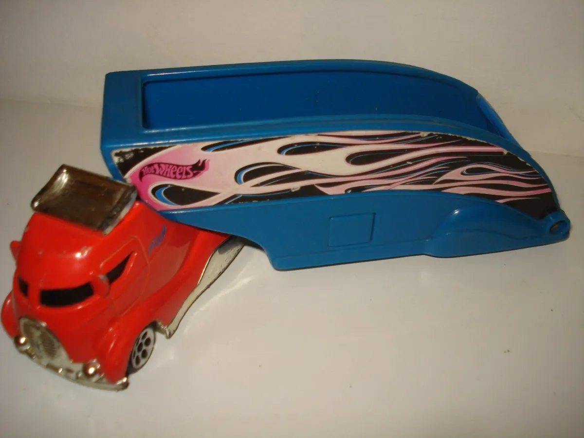 OLD HOT WHEELS TRUCK & TRAILER.. 1/64 SCALE. - Image 2